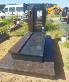 Памятник одиночный 112